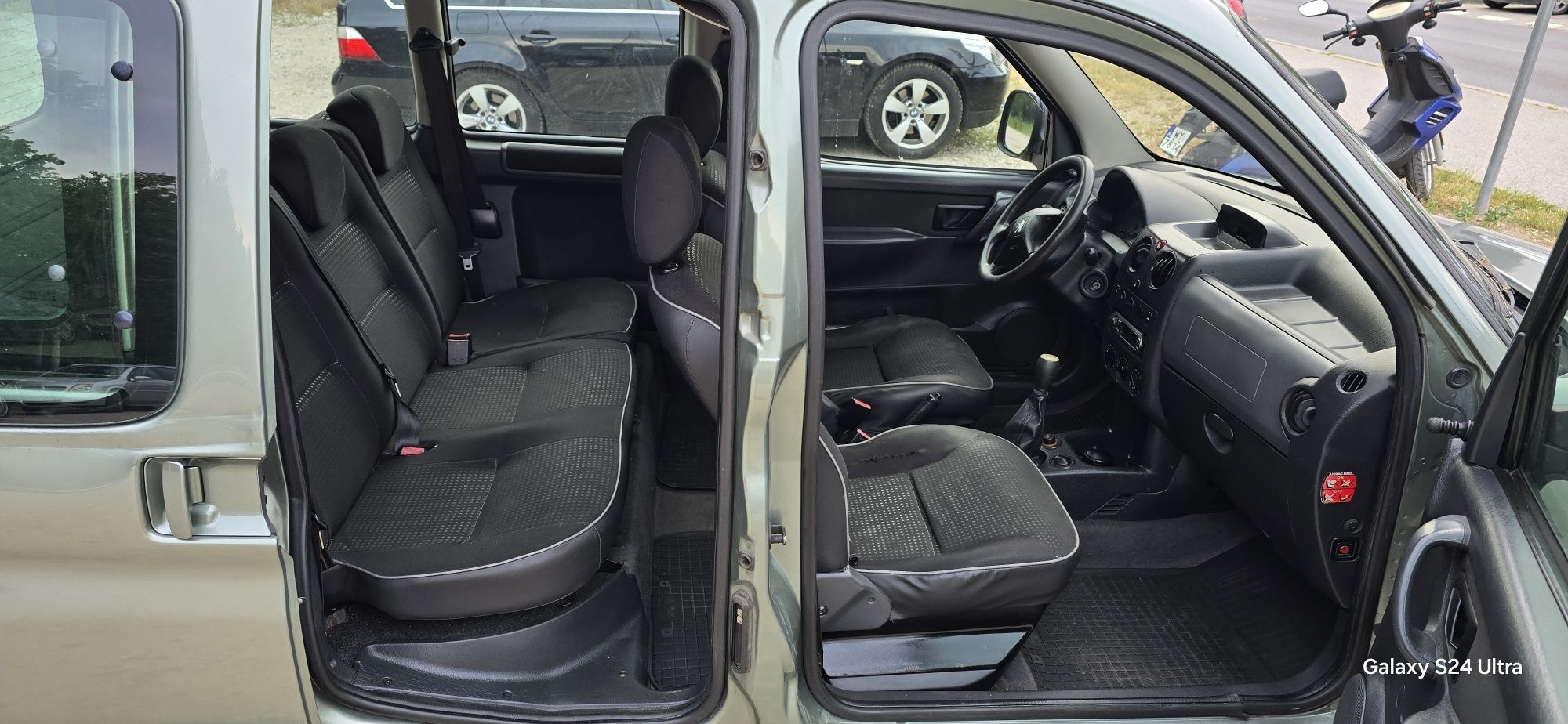 2006r 2.0HDI  Peugeot Partner  klima Bdb