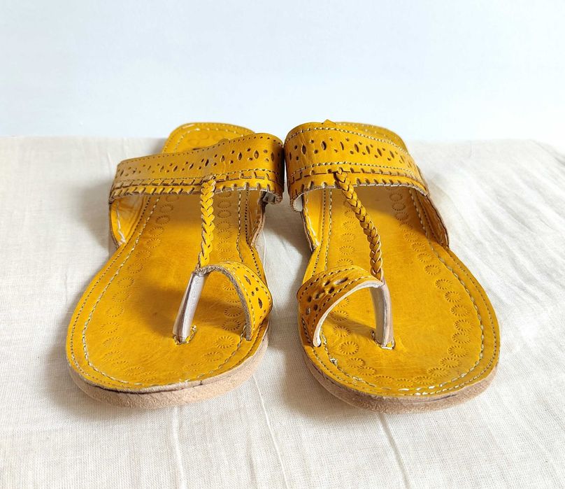 KOHYL Skórzane japonki kohalpuri 37 żółte orientalne boho hippie retro