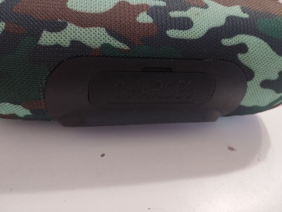 Sprzedam JBL głośnik muzyczny CHARGE 3