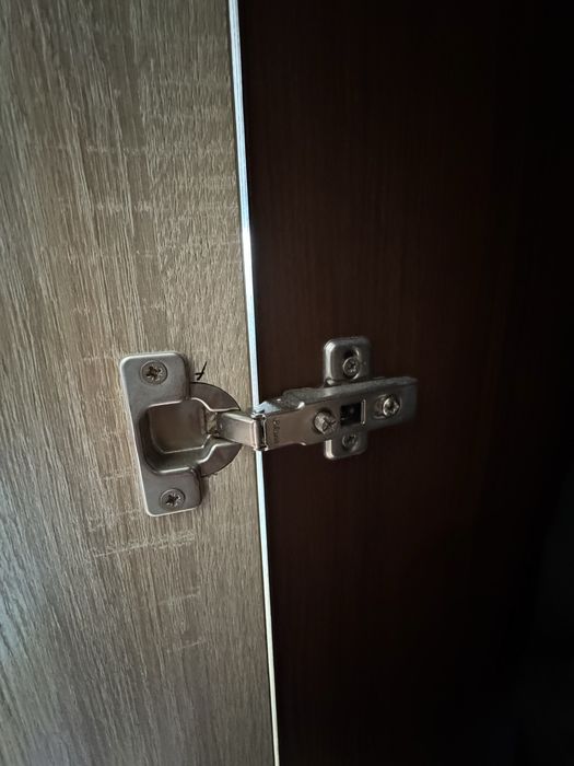 Меблева стінка, шафа