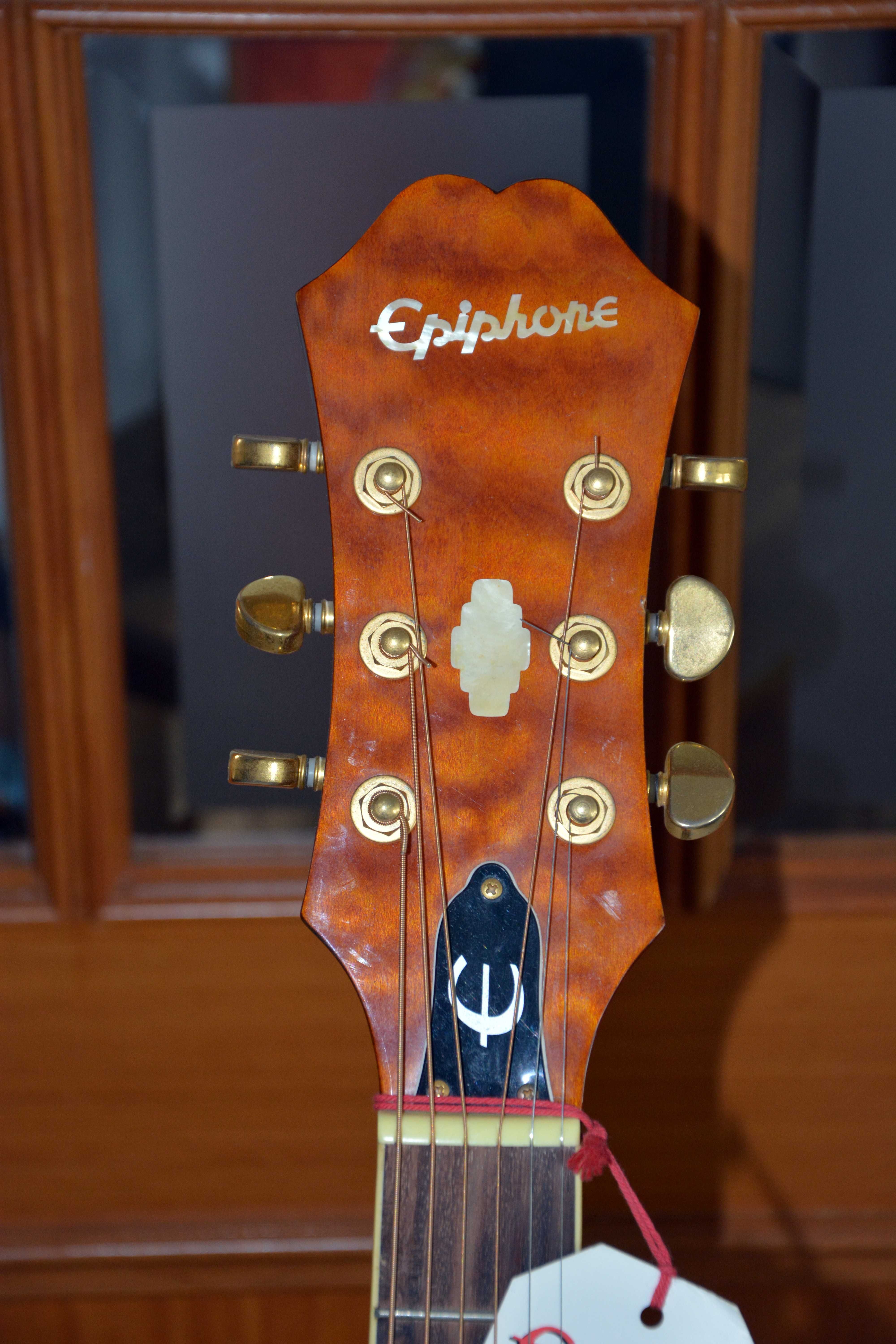 Guitarra electro-acústica Epiphone em excelente estado