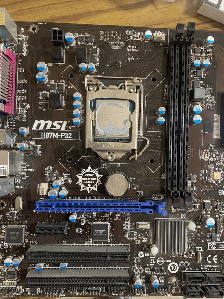 Материнская поата Msi h87m