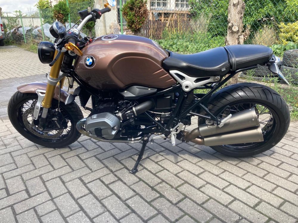 *** BMW 1200R ***