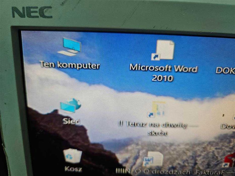 Monitor NEC MultiSync E231W 23 cale SPRAWNY 100%