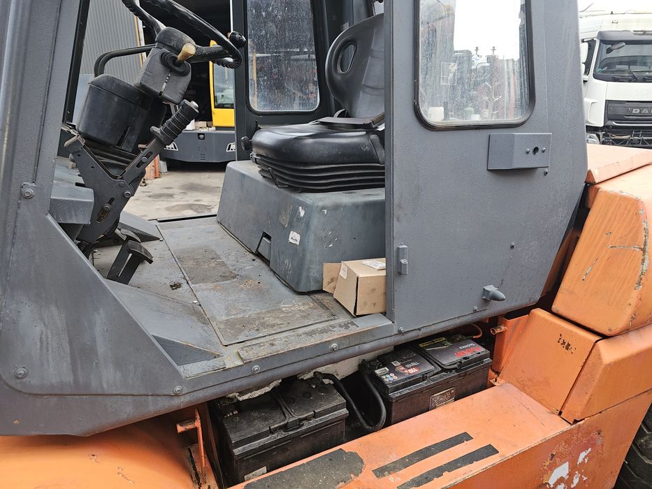 Empilhador 6 toneladas