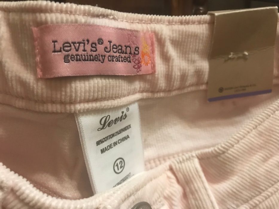 Женские вельветовые джинсы Levis