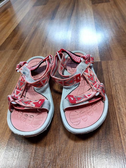 Sandały dziewczęce r.35