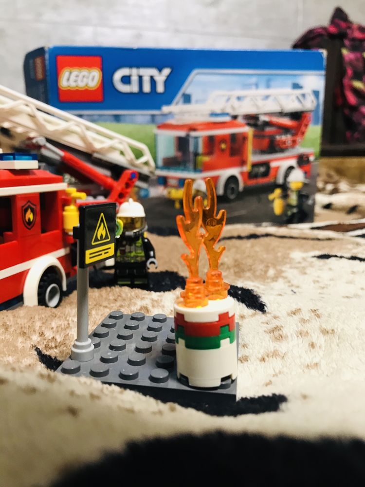 Лего city пожарна машина