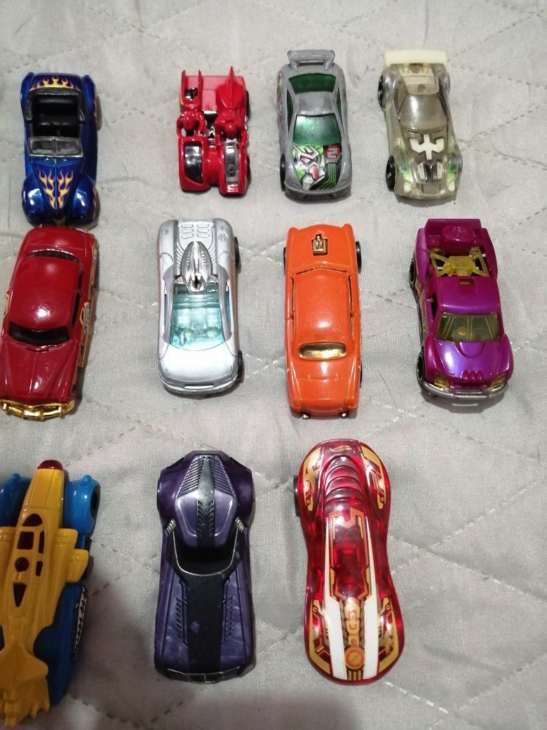 Carros miniatura Hot Wheels