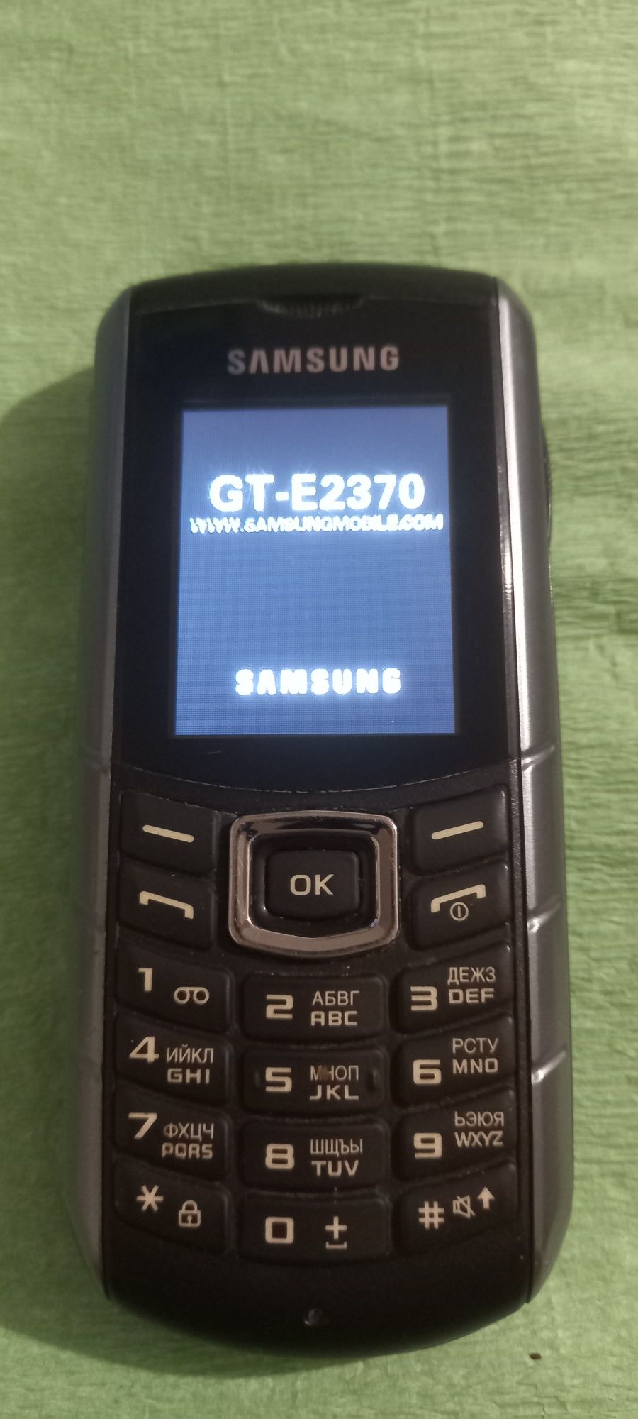 Samsung E2370 неисправный