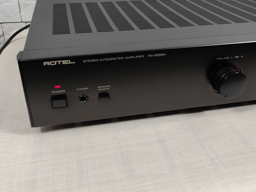 Rotel RA-935BX Audiofilski wzmacniacz stereo