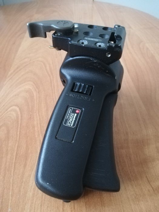 Głowica Manfrotto MN322RC2 HORIZONTAL GRIP ACTION typu joystick