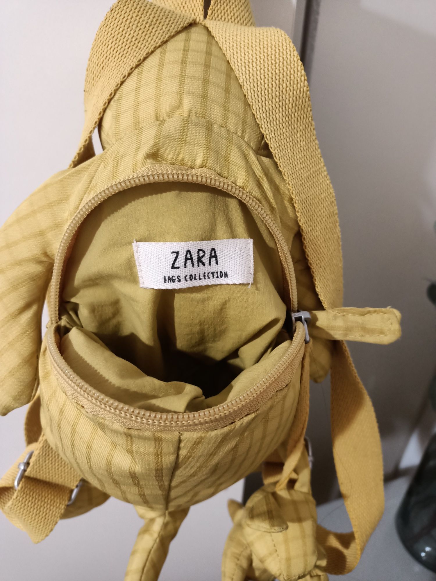 Plecak dla dziecka Zara kangurek stan idealny