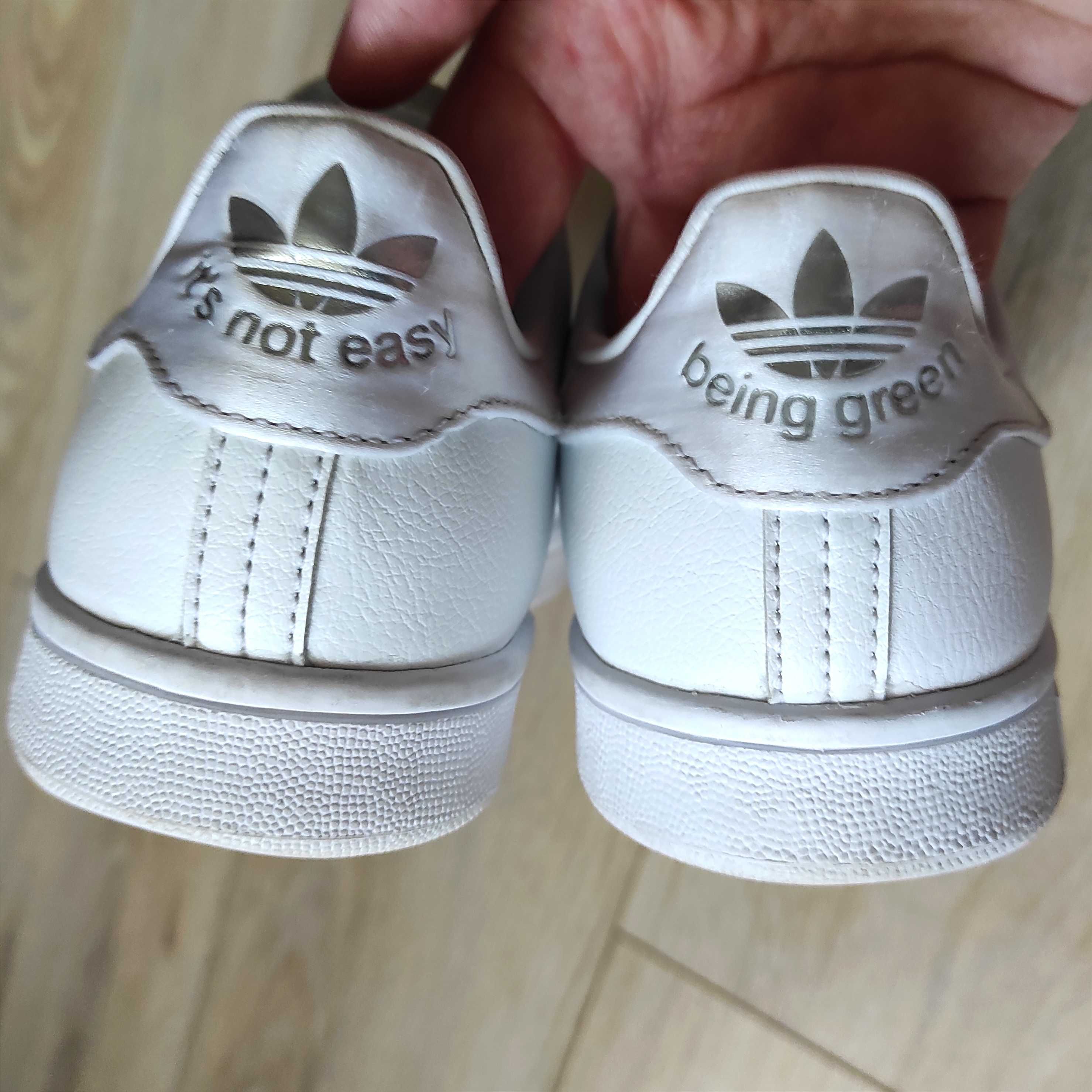Adidas кросівки жіночі. 24 см. 38 р. шкіра білі. ідеал. 100% оригінал.