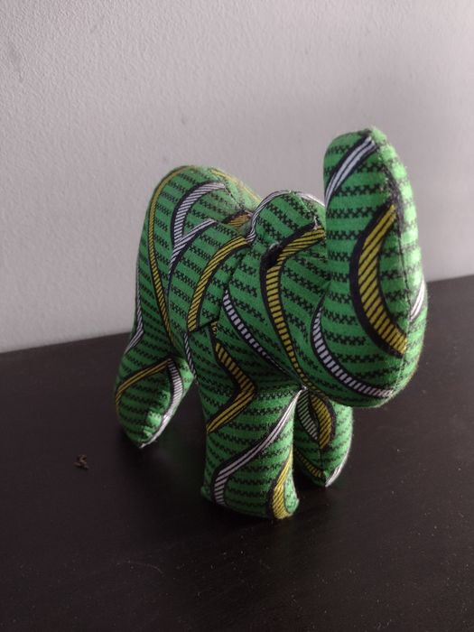 Słoń maskotka pluszak