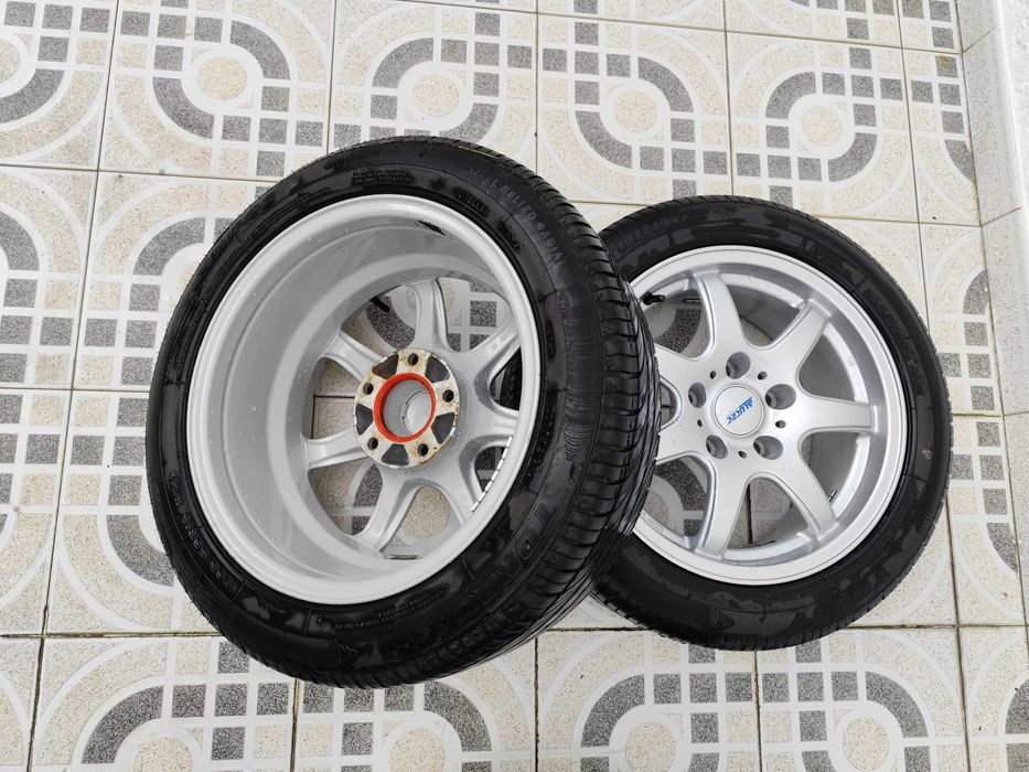 Conjunto de 4 Jantes 16 Alutec com pneus 205/50 R16 semi novos.