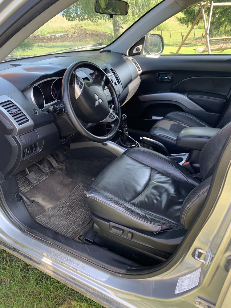 Mitsubishi Outlander 2007 2.0 DID 4x4 7 osobowy