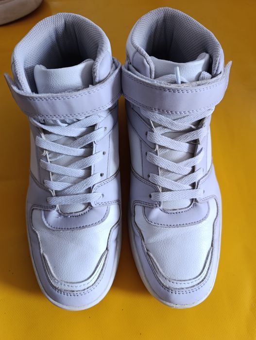 Кросівки хайтопи кеди жіночі 40-41р