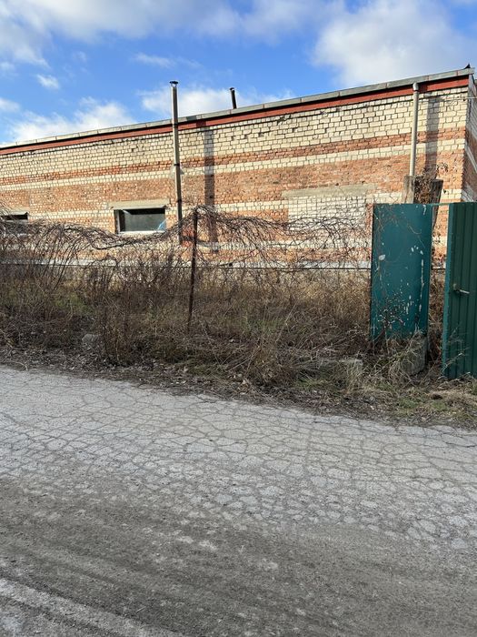 Продам або здам приміщення по вул. Макаренка