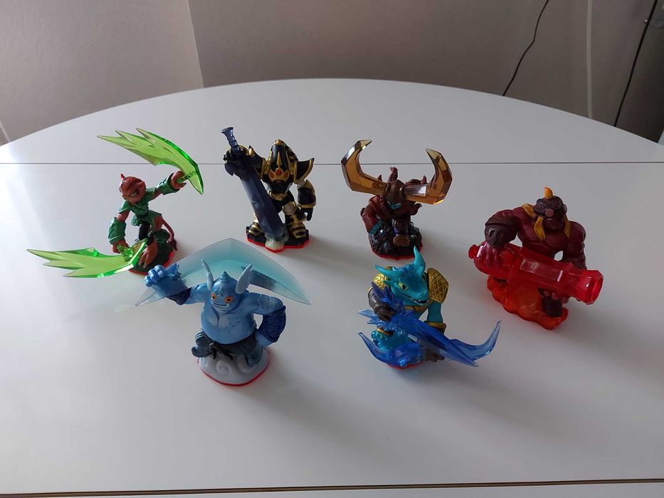 Jogo TRAP TEAM+ 6 bonecos + plat + 9 traps (conjunto todo)WII U