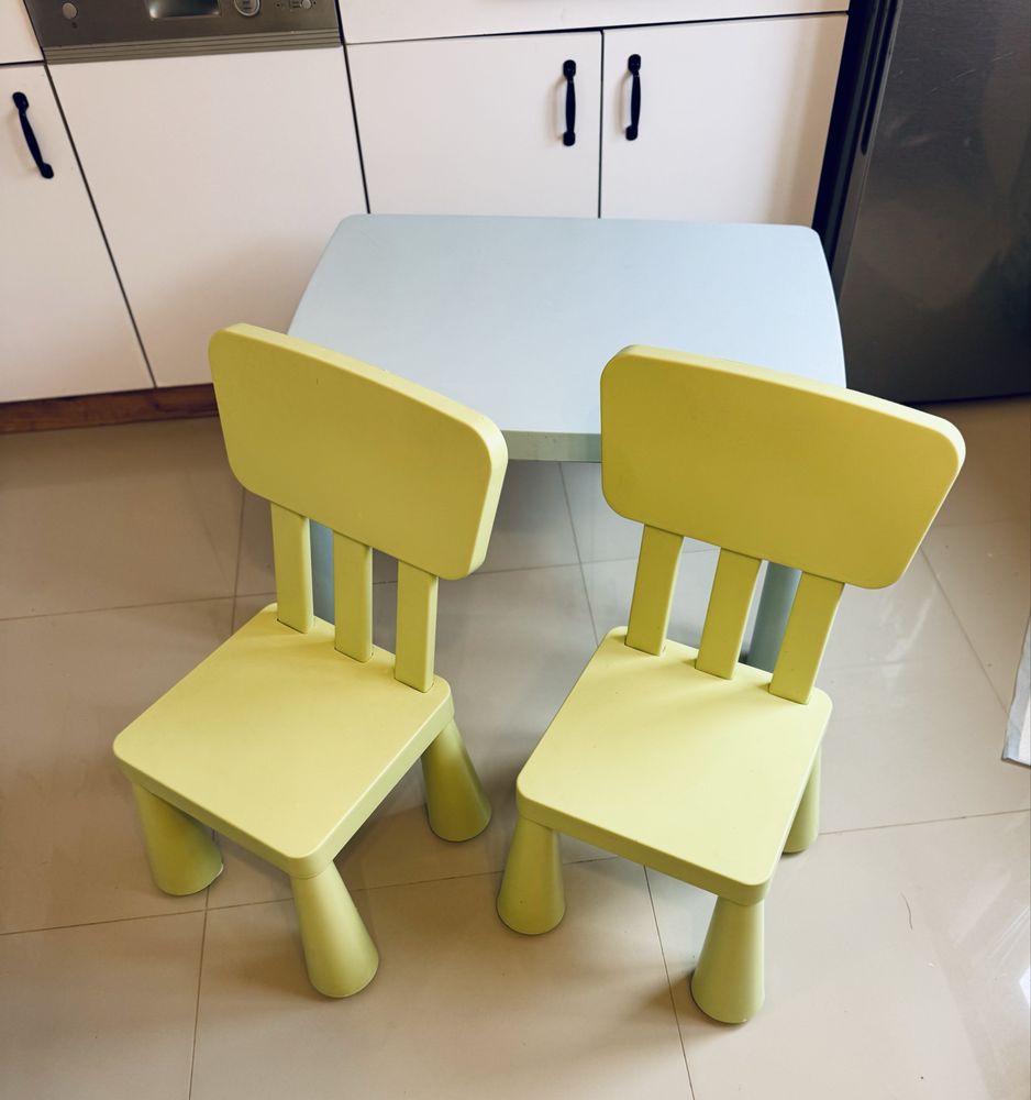 Stolik i krzesla Ikea mammut