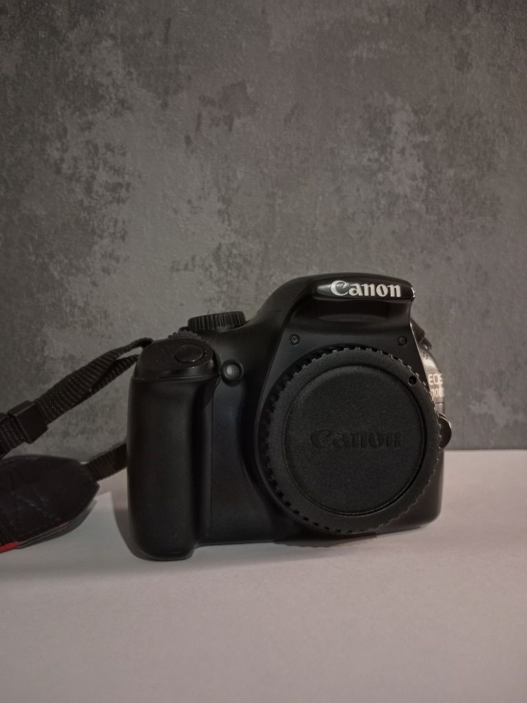 Aparat fotograficzny Canon 1100d [zestaw]