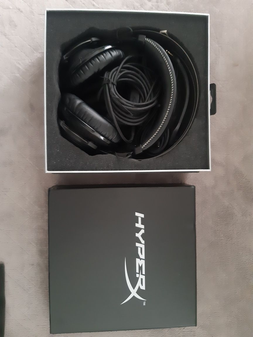 Sluchawki gamingowe cloud revolvers S HYPERX jak NOWE