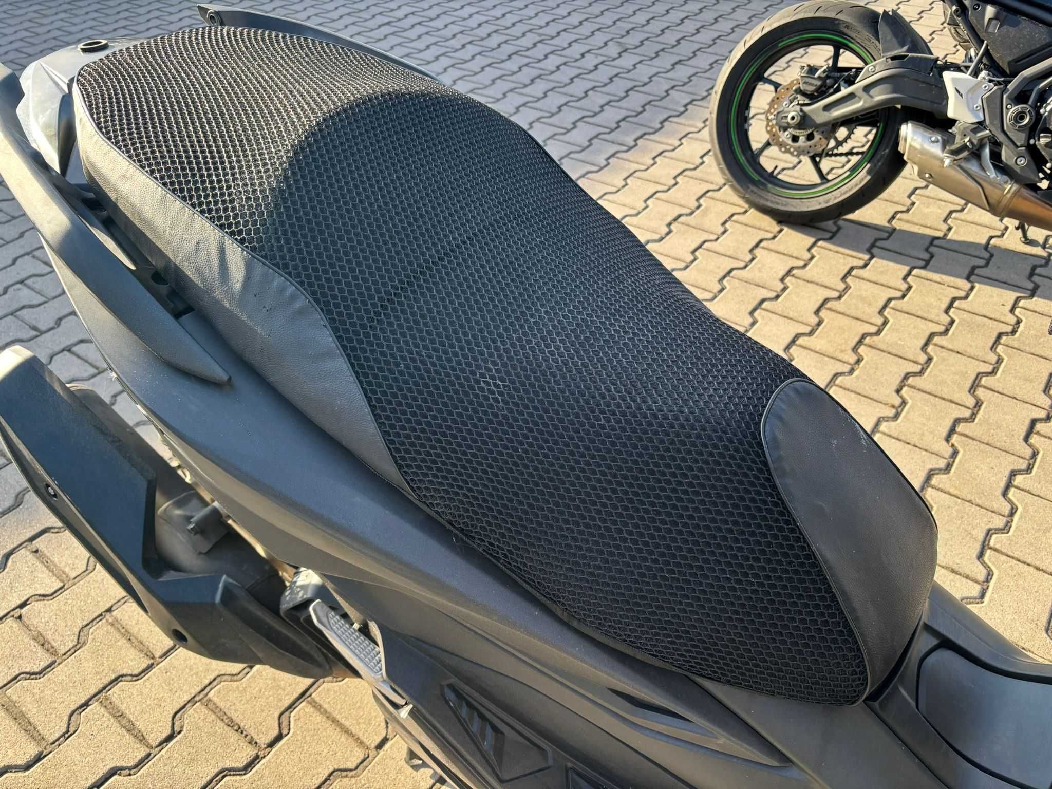 Pokrowiec Ochronny na Fotel Siedzenie Kanapę do Honda Forza Mocny!