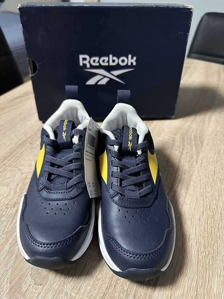 Nowe buty Reebok dla chlopca