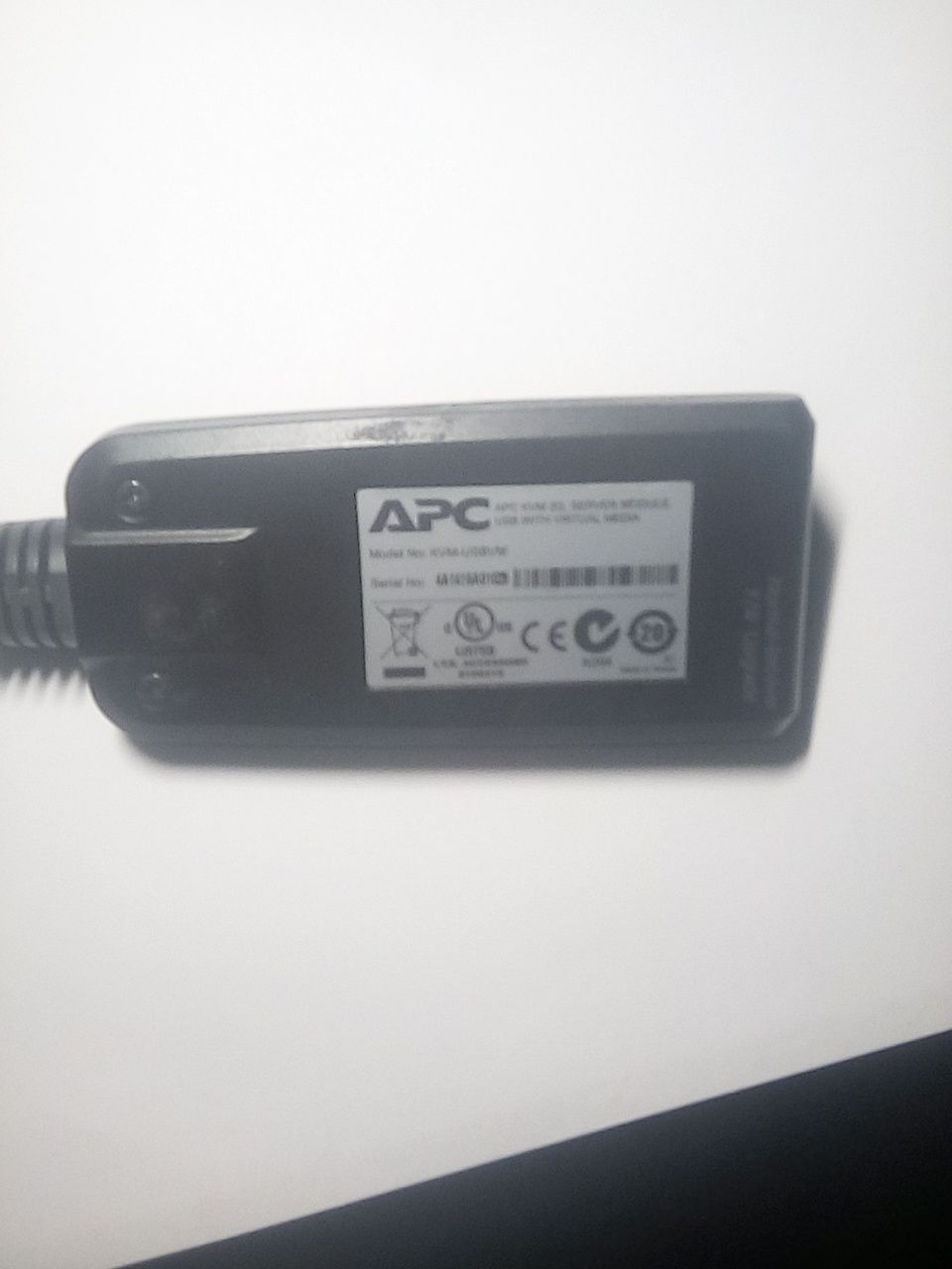 Серверний модуль APC KVM-USBVM

 

APC KVM 2G, серверний модуль, USB з
