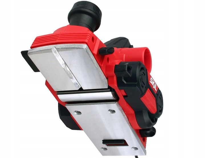 Strug Elektryczny 82mm 710w 1590 Skil