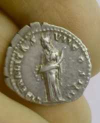 Древняя серебряная монета Богиня Щедрости денарий