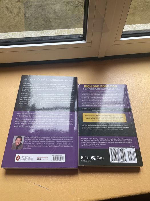 2 livros do robert kiyosaki pai rico pai pobre, IQ financeira - ler