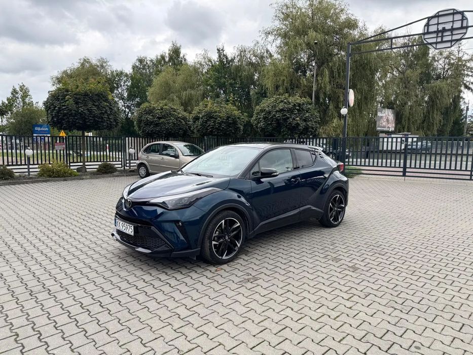 Toyota C-HR Toyota CHR HR SPORT  niski przebieg,hak,koła zimowe komplet