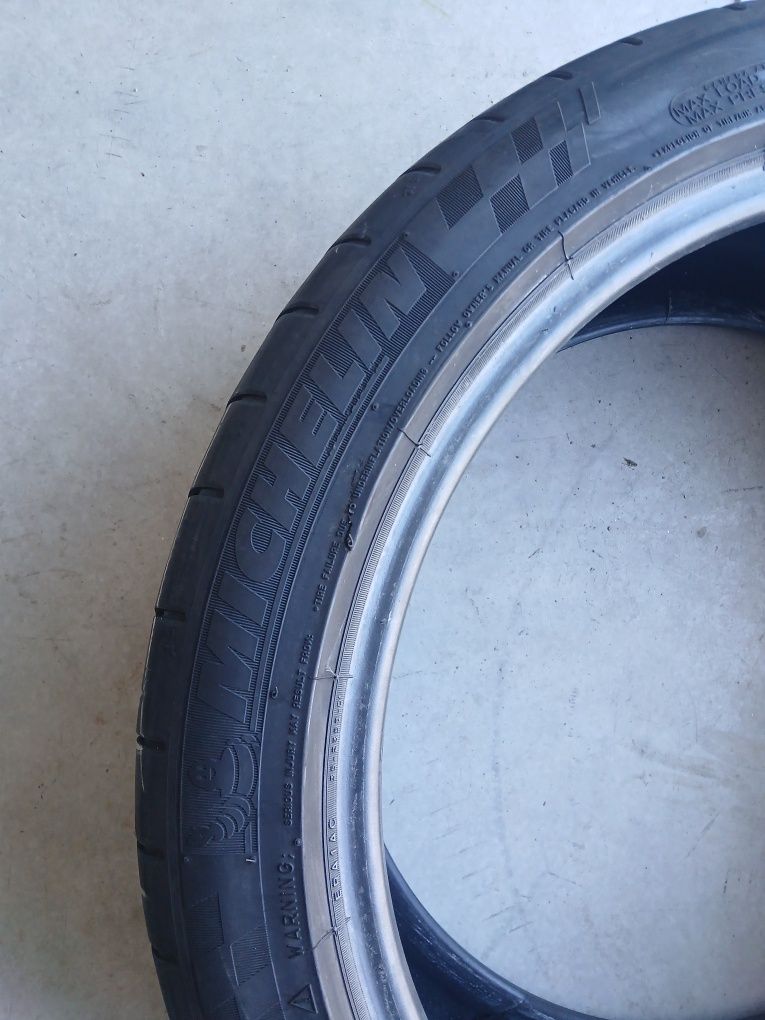2 pneus 255 40 r18 Michelin