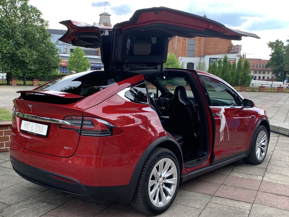 Wynajem Tesla model X auto do ślubu