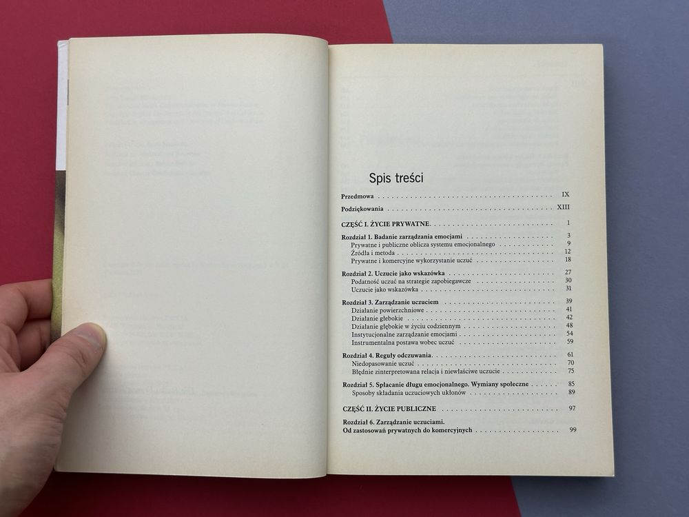 Arlie Russell Hochschild Zarządzanie emocjami