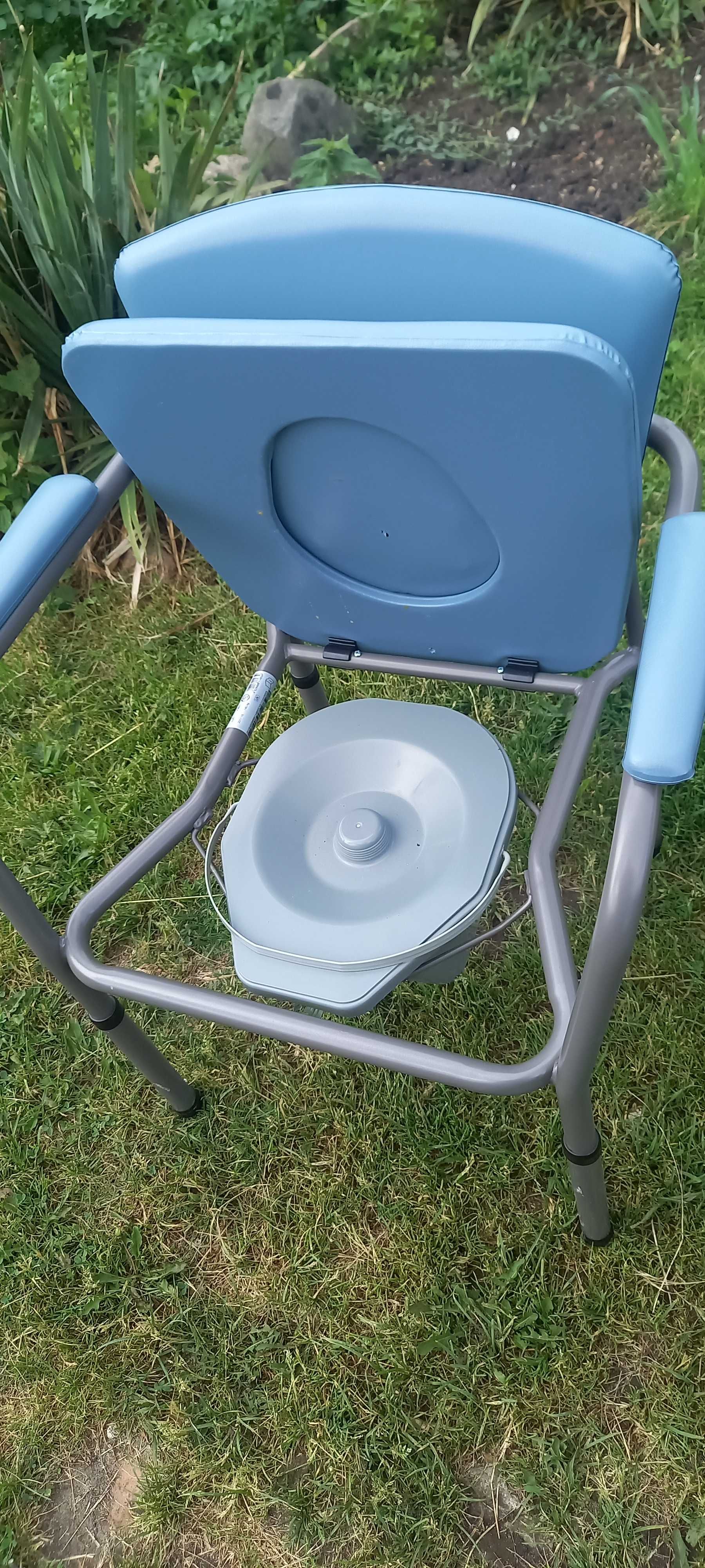 Krzesło toaleta regukowana wysokosc nóżkami