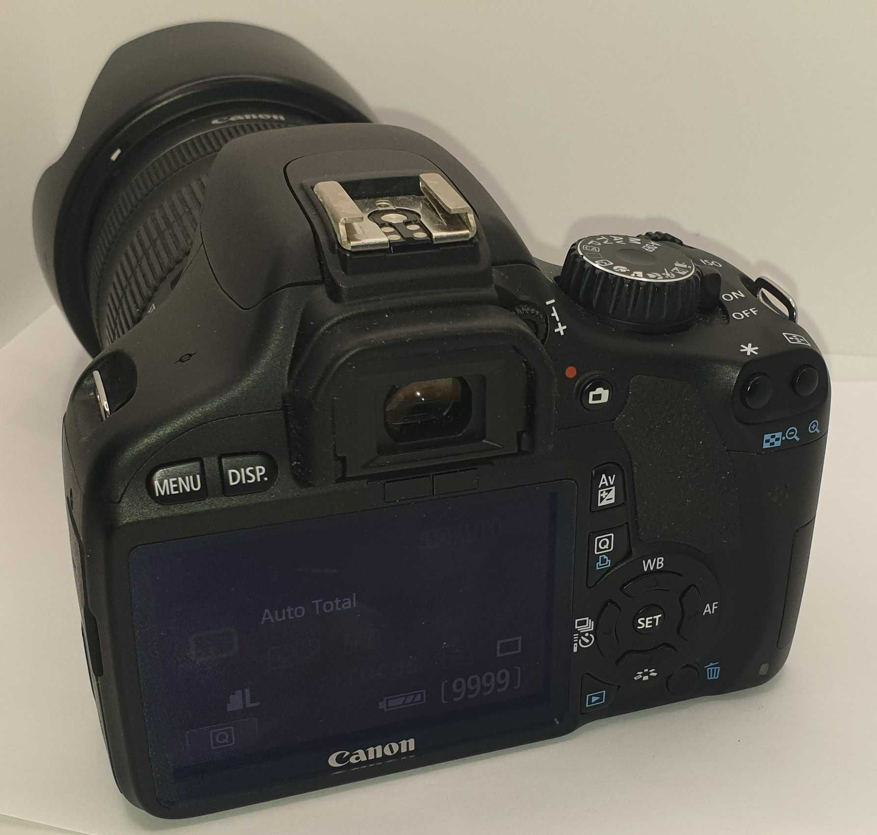 Vendo APENAS o Corpo Canon EOS 550D + cartão 128GB + Alça original