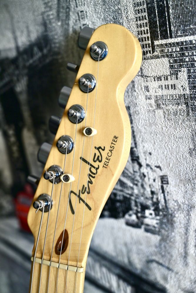 Fender American Deluxe Telecaster електрогітара