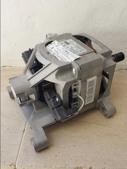 Candy CS1272D3/1-S - Motor e algumas peças  - máquina lavar roupa