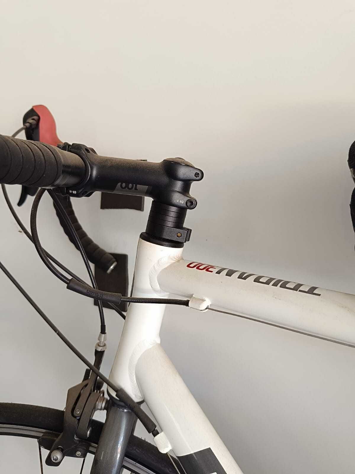 Bicicleta de estrada BTWIN Triban 300