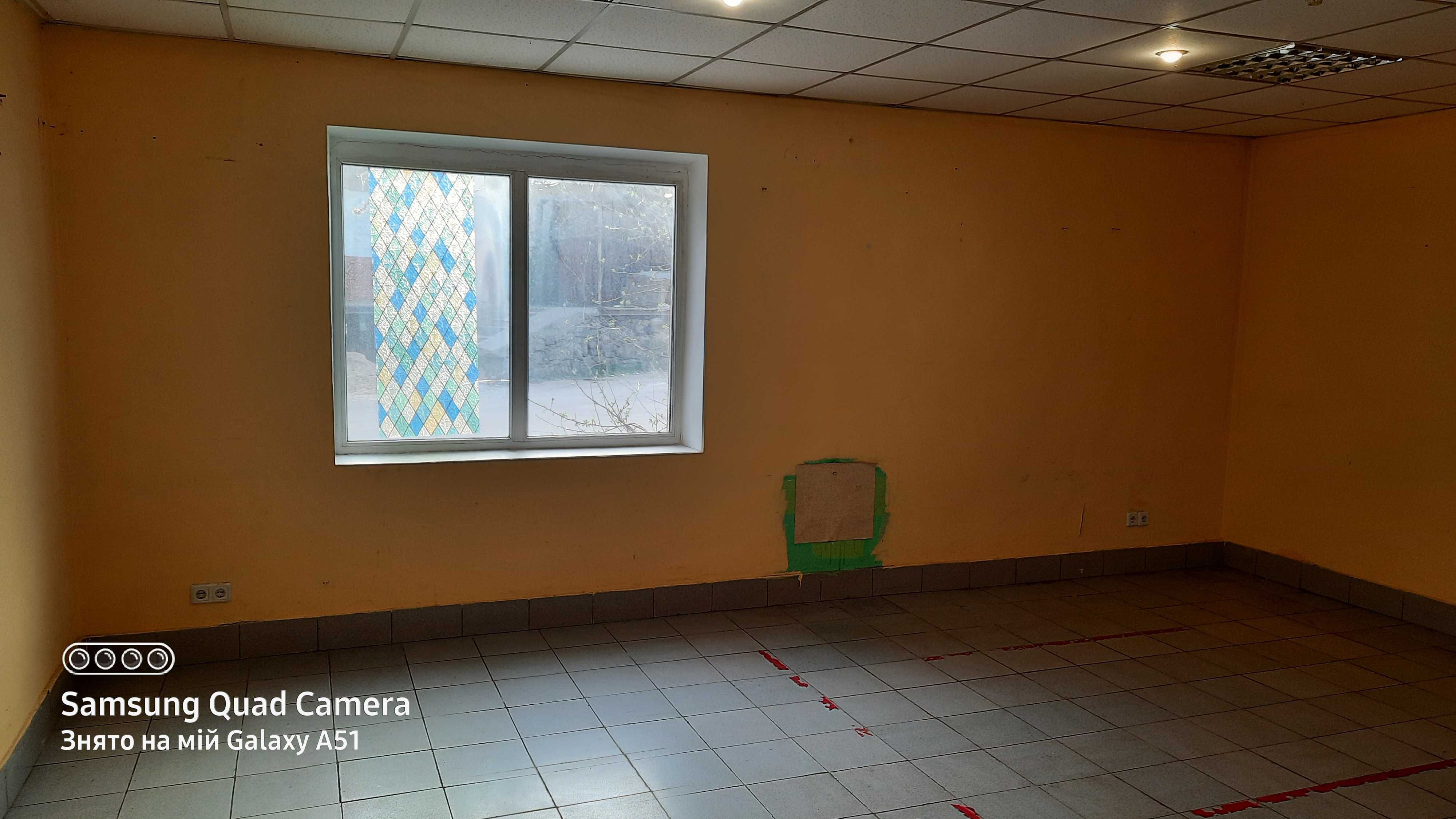 Продам магазин в  Прилуках по вул.Вокзальній 50 .