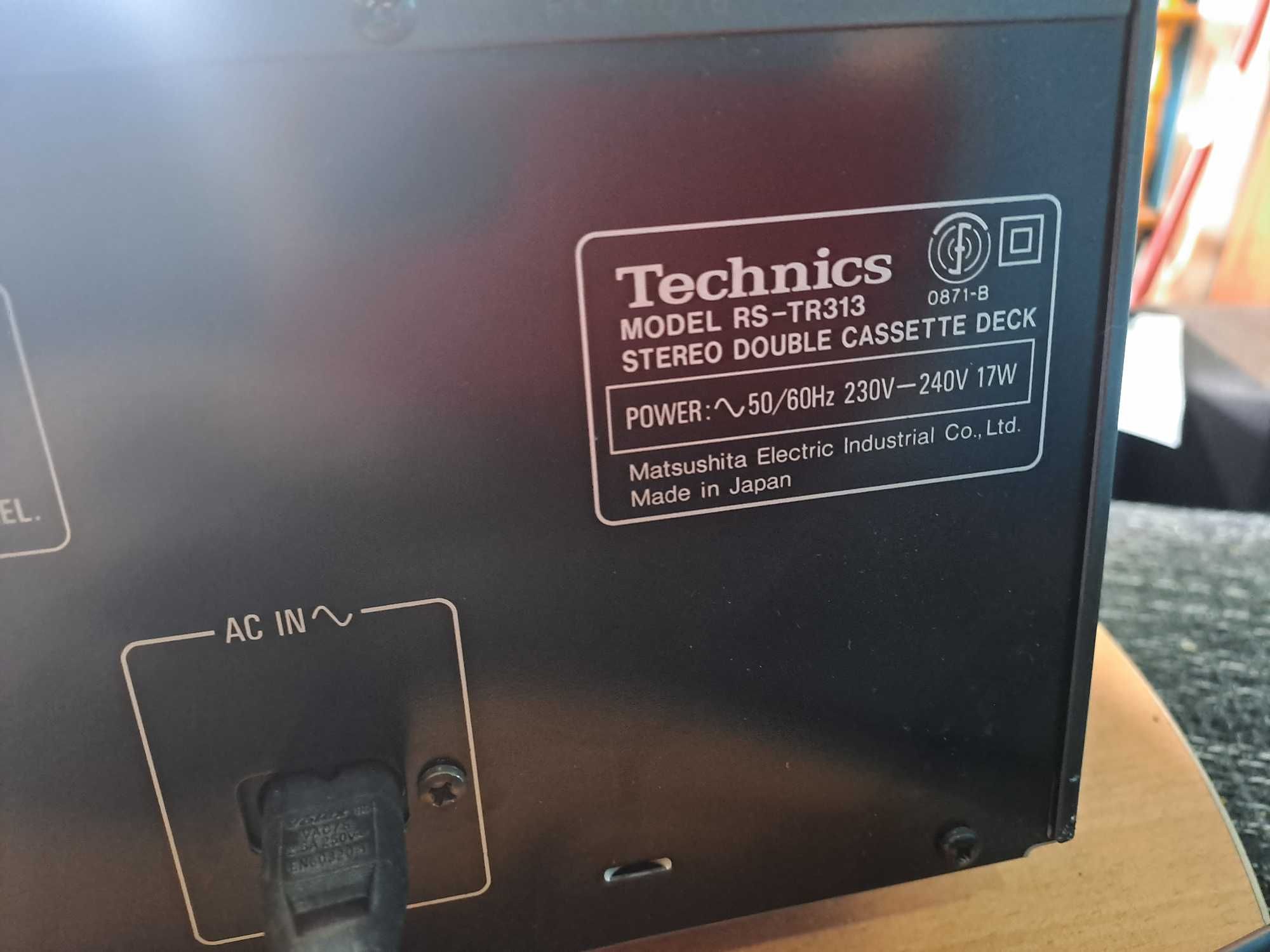Magnetofon Technics RS-TR 313 2 kasetowy deck brak jednej stópki