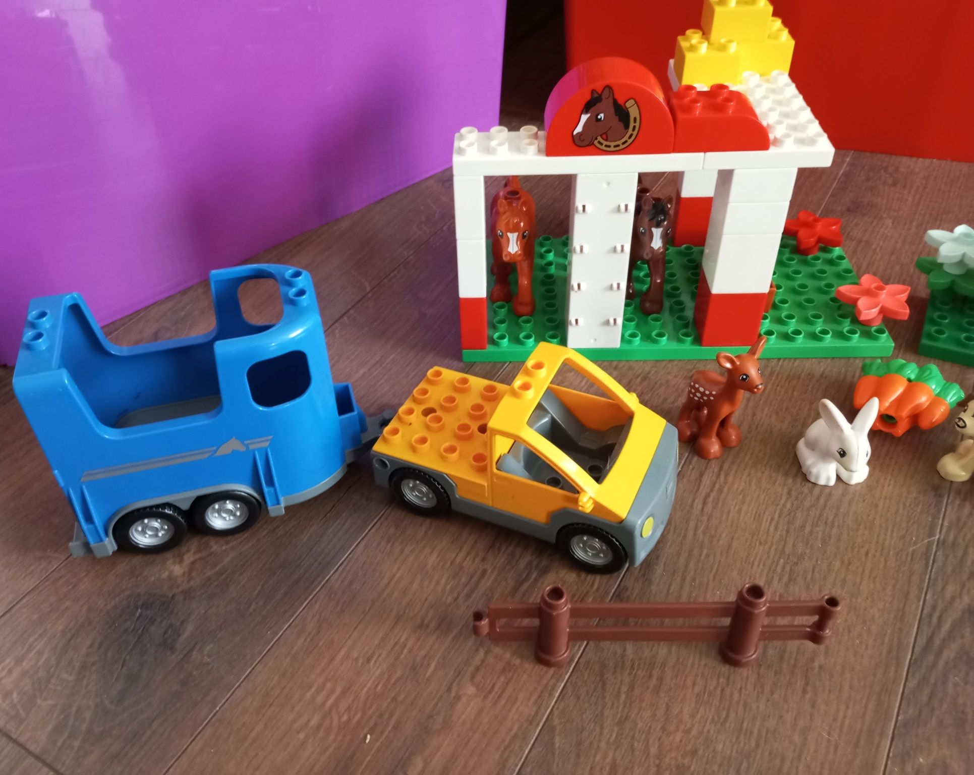 Zestawy Lego Duplo stadnina koni