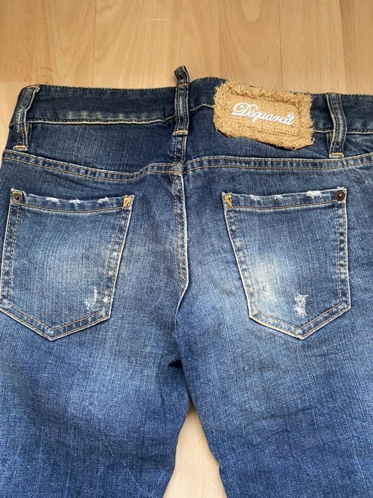 DSQUARED2 jeansy IT 38