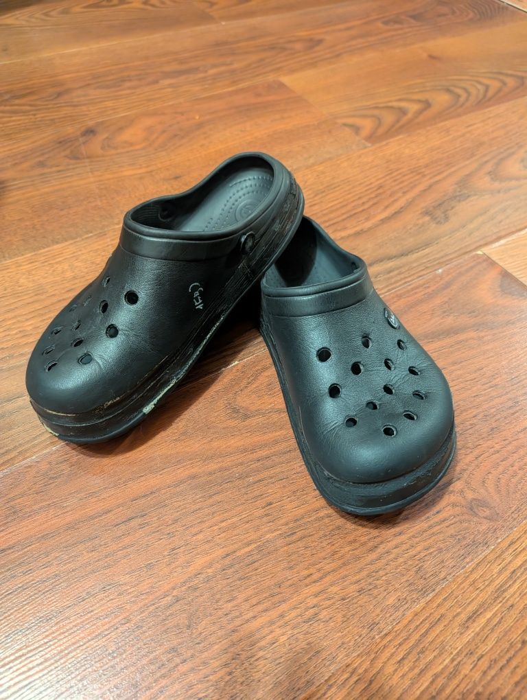 Літнє взуття Crocs