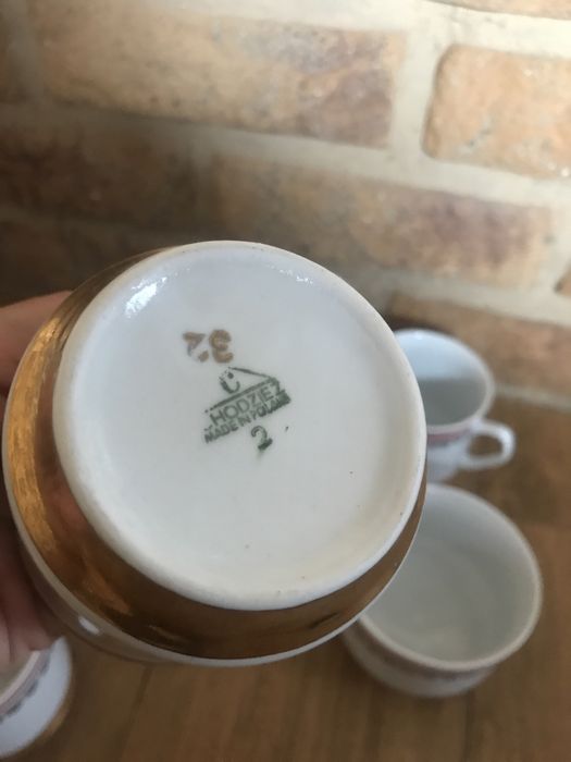 Filiżanki ze spodkiem Polska porcelana Chodzież Ksiaz