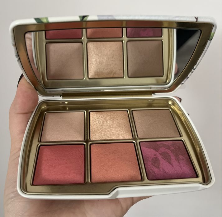 Nowa paleta hourglass swan łabędź 2025 limitowana do twarzy makijaż