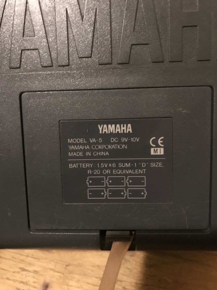 Гітарний комбопідсилювач Yamaha VA-5 vintage